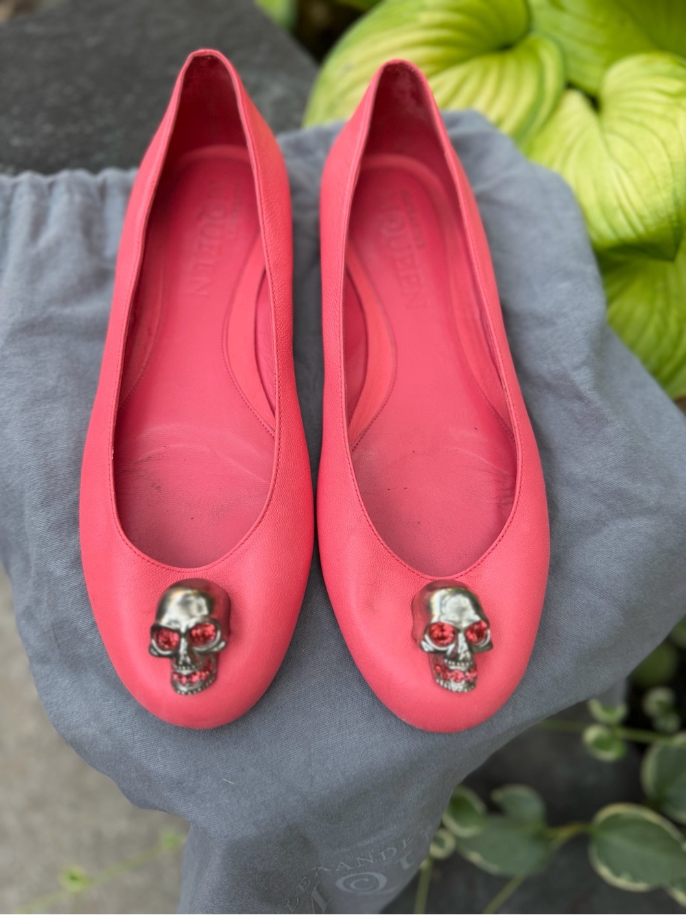 Stunning leather Alexander McQueen Coral Pink Skull Ballet Flats